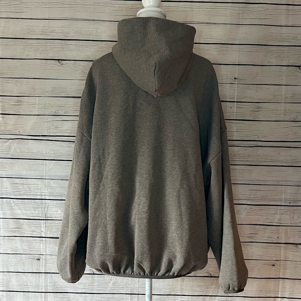 Fear of God Essentials Heather Grey Hoodie NWOT - Picture 9 of 16